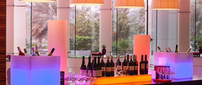 Media One Hotel Dubai Bar Media One Hotel Dubai Bar